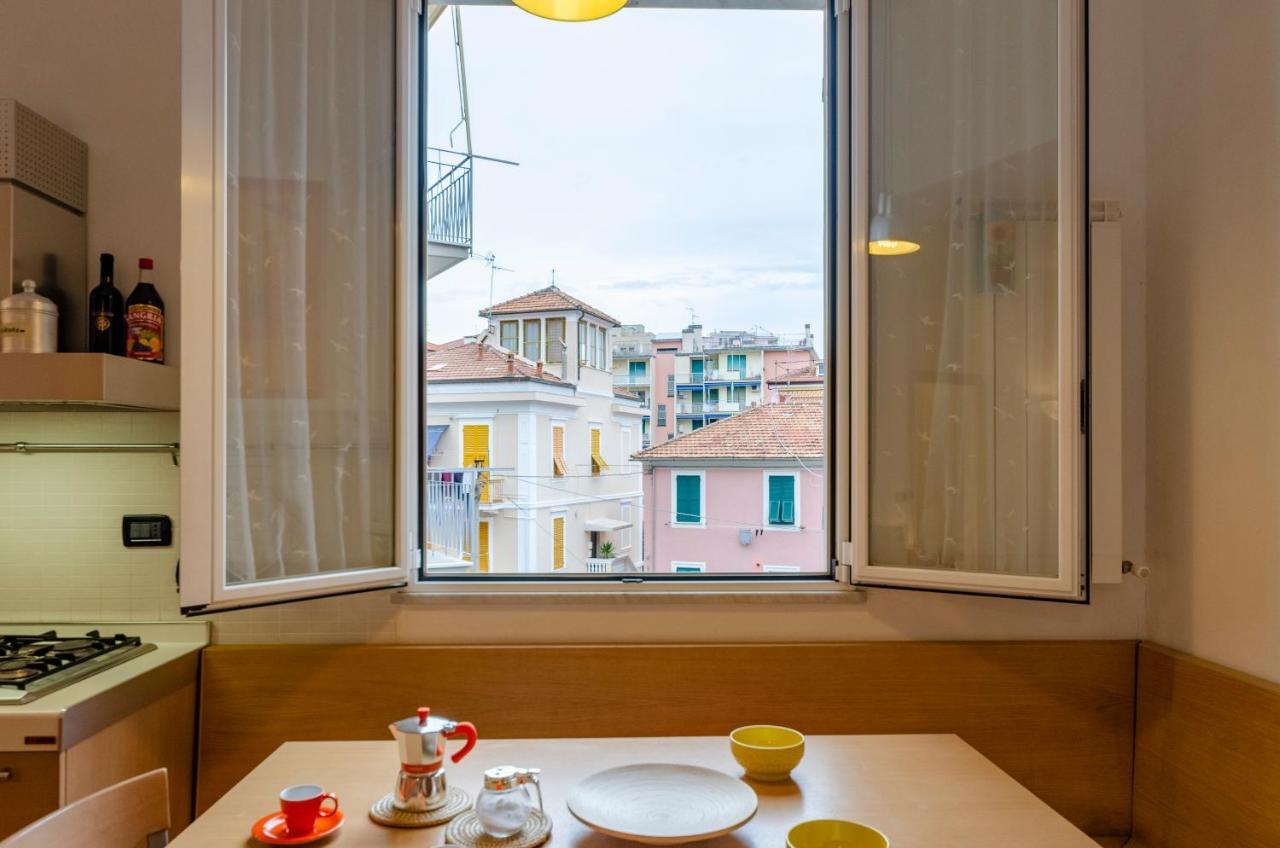 Joivy Apt For 4, Metres From Beach, In Sestri Levante Eksteriør bilde